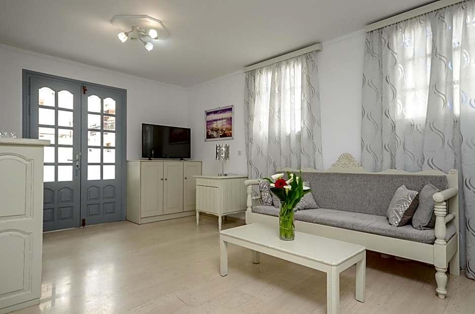 Golden Beach Studios Down Town