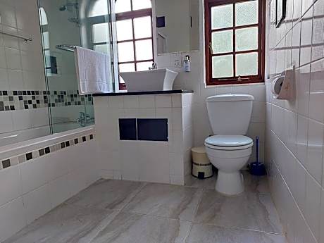 Suite with Garden View