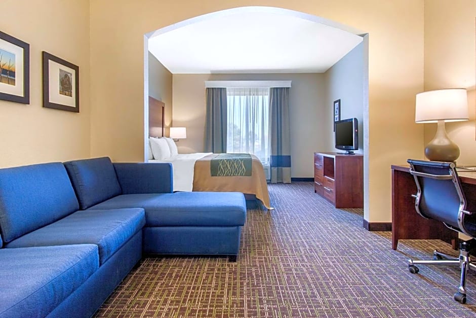 Comfort Inn & Suites Norman near University