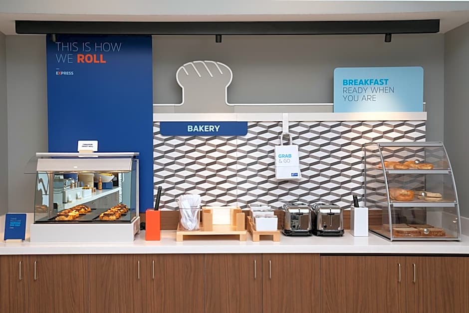 Holiday Inn Express & Suites Fort Walton Beach - Eglin Area By IHG