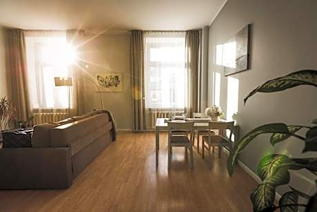 Superior One-Bedroom Apartment