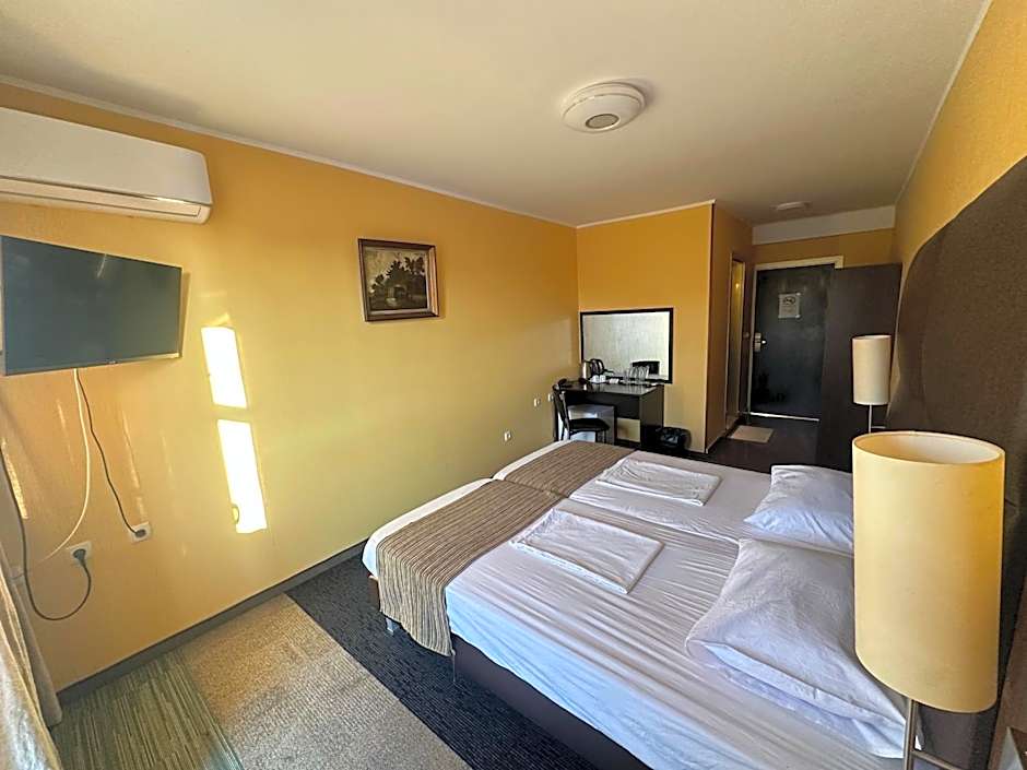 Formula 1 Motel