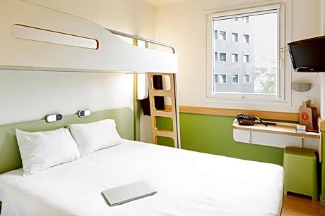 Double Room with Single Bed