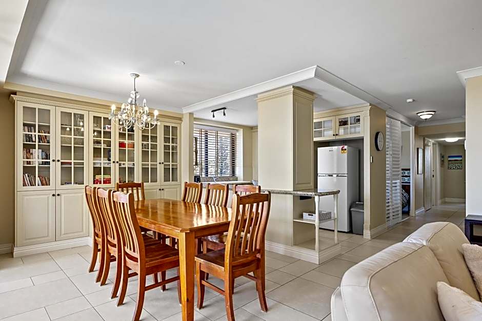 Burgess @ Kings Beach Apartments