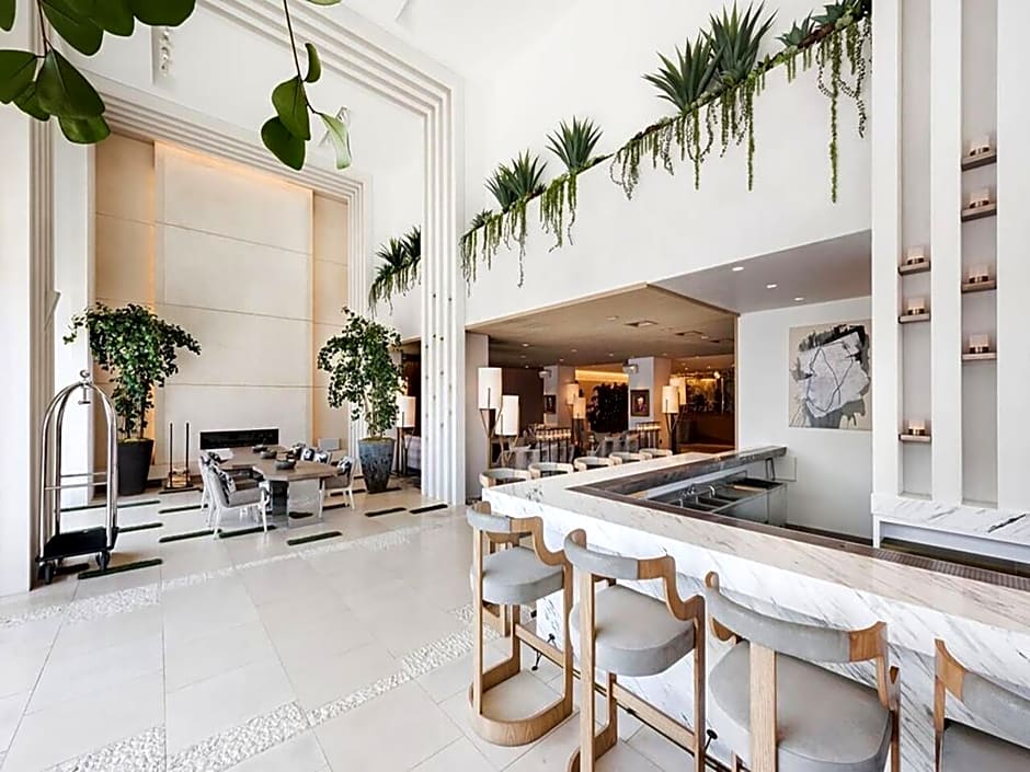 Dream Hollywood by Hyatt