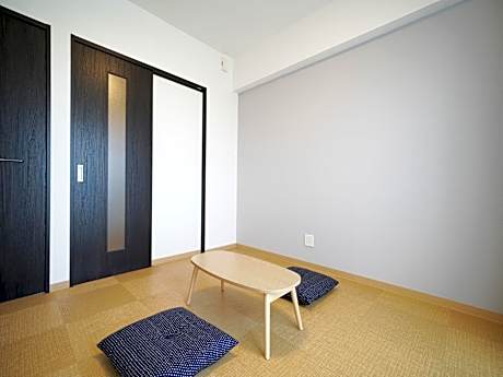Japanese-Style Room