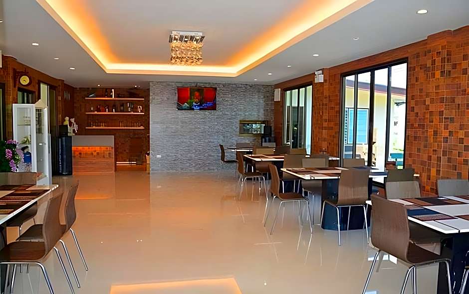 Silver Gold Garden, Suvarnabhumi Airport