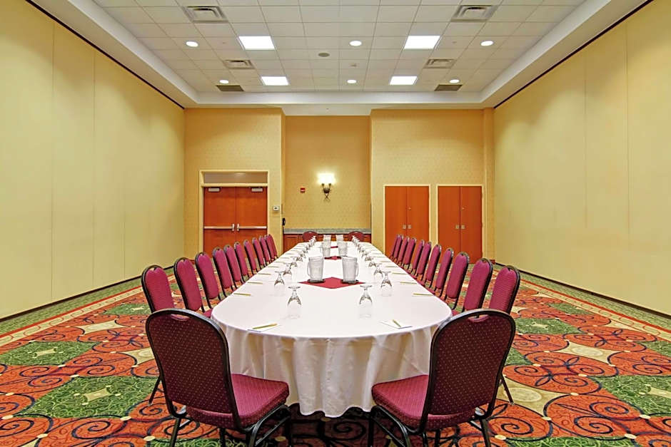 Hilton Garden Inn Ottawa Airport