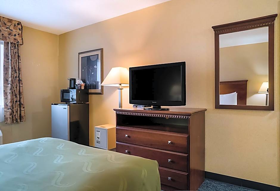 Quality Inn Grand Blanc - Flint South