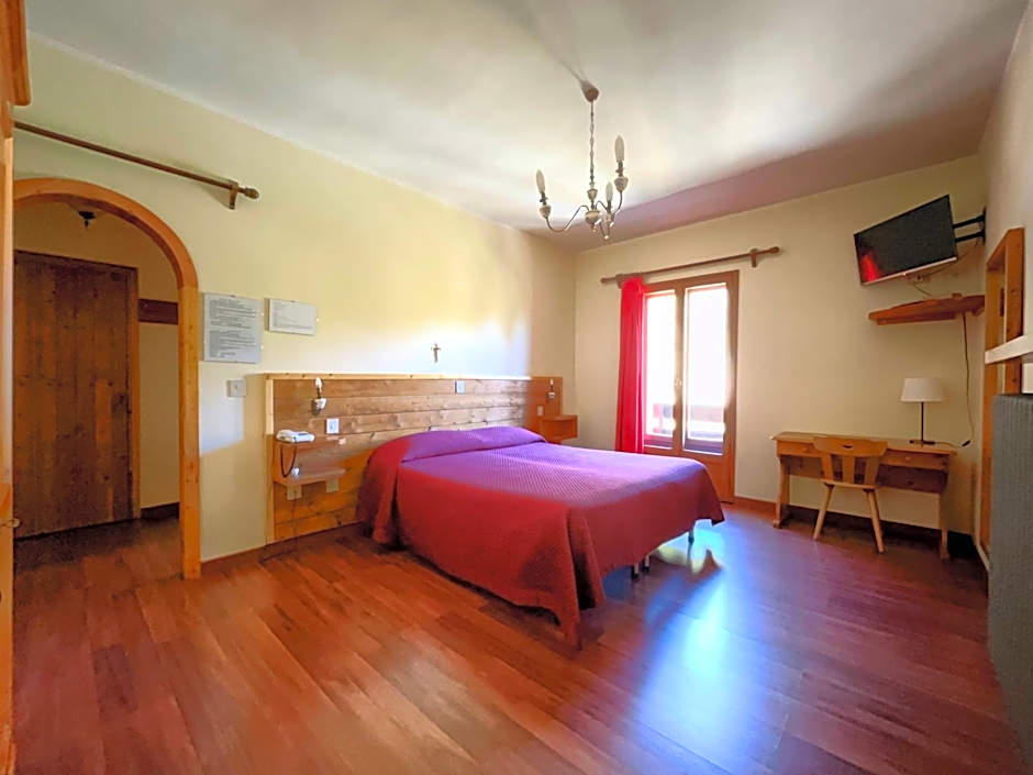 Hotel Garnì Mille Pini