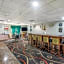 Econo Lodge Inn & Suites Marietta