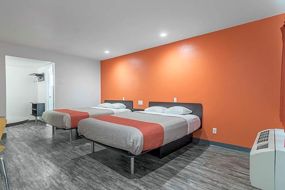 Motel 6-Barstow, CA - Route 66