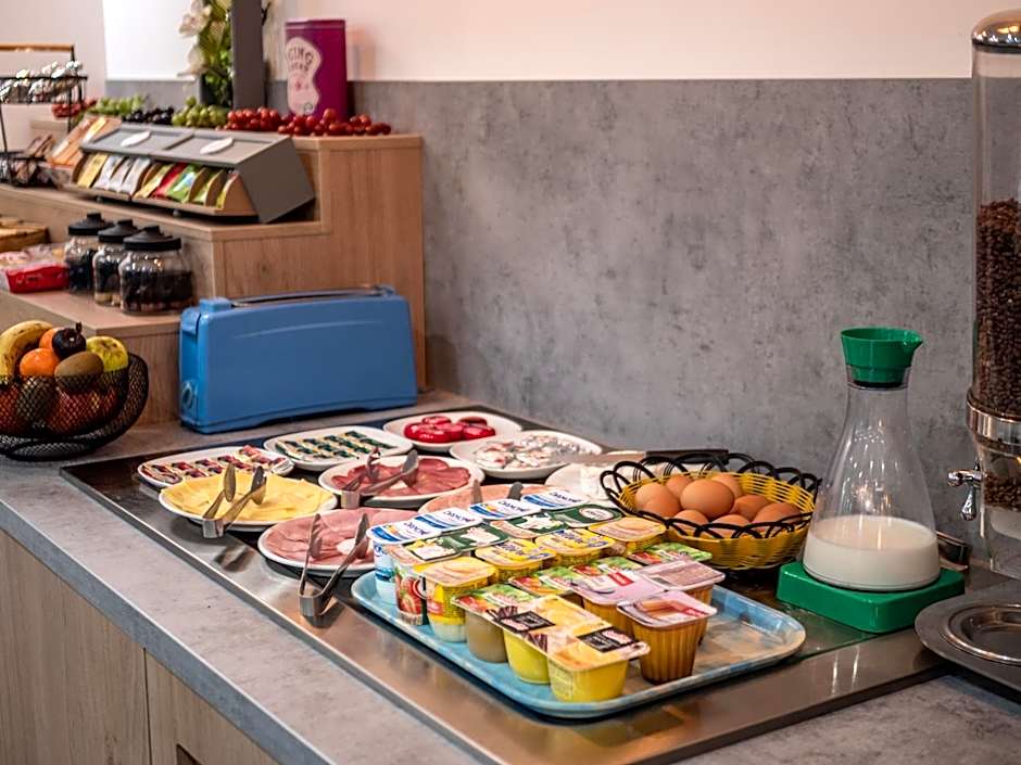 Contact Hotel Restaurant Bleu France - Eragny Cergy