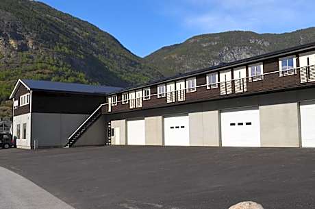 Einemo Apartments