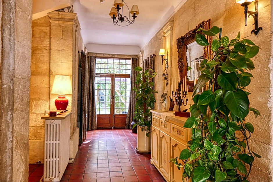 Au Saint Roch - Hôtel et Jardin