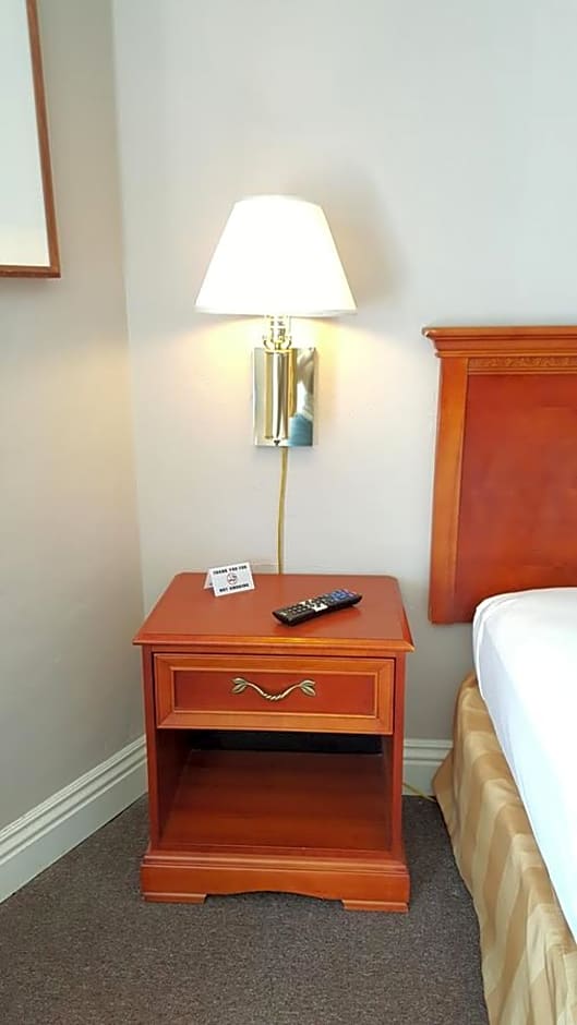Pacific Motel