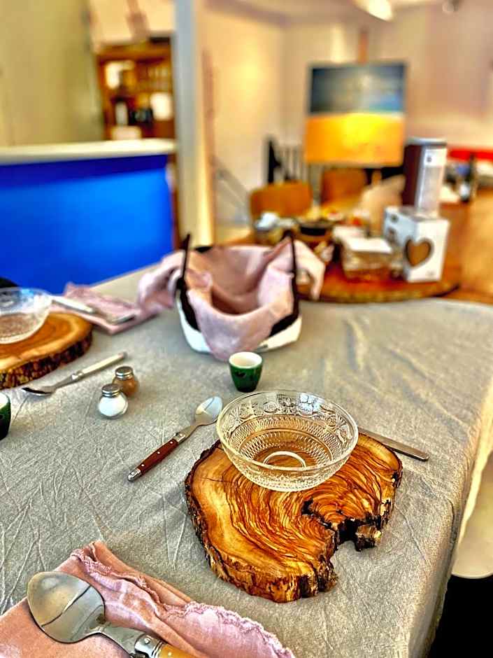 Atelier Raamwerk City Atelier Apartment for Friends and Families 125m2!