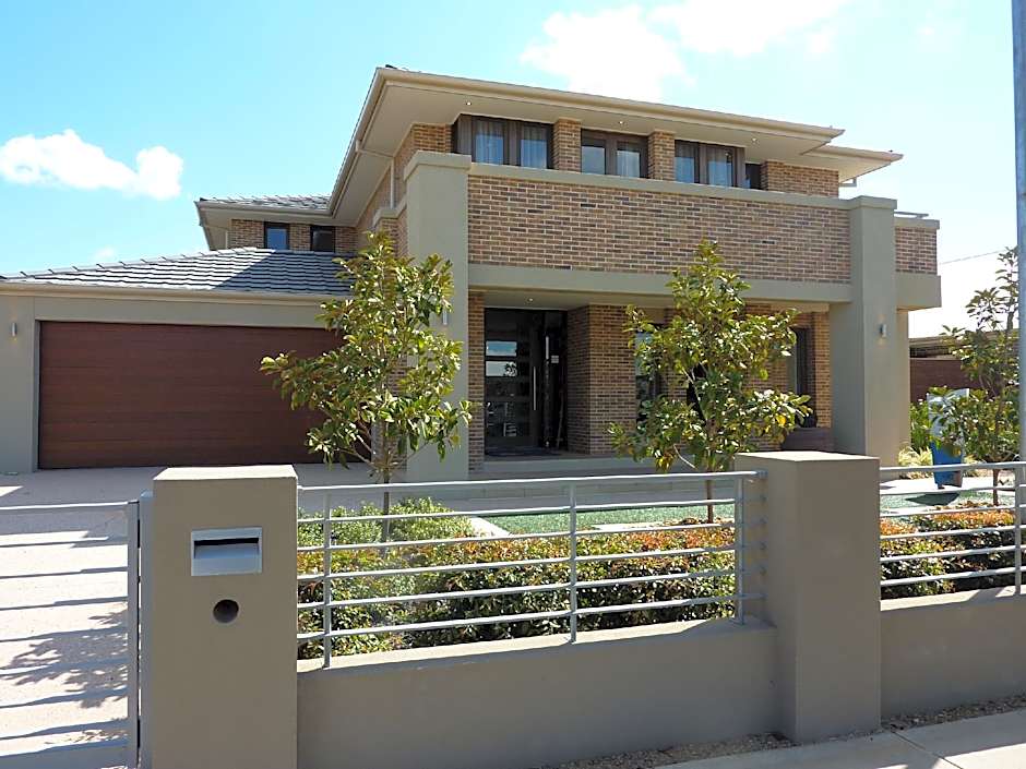 Lucky House