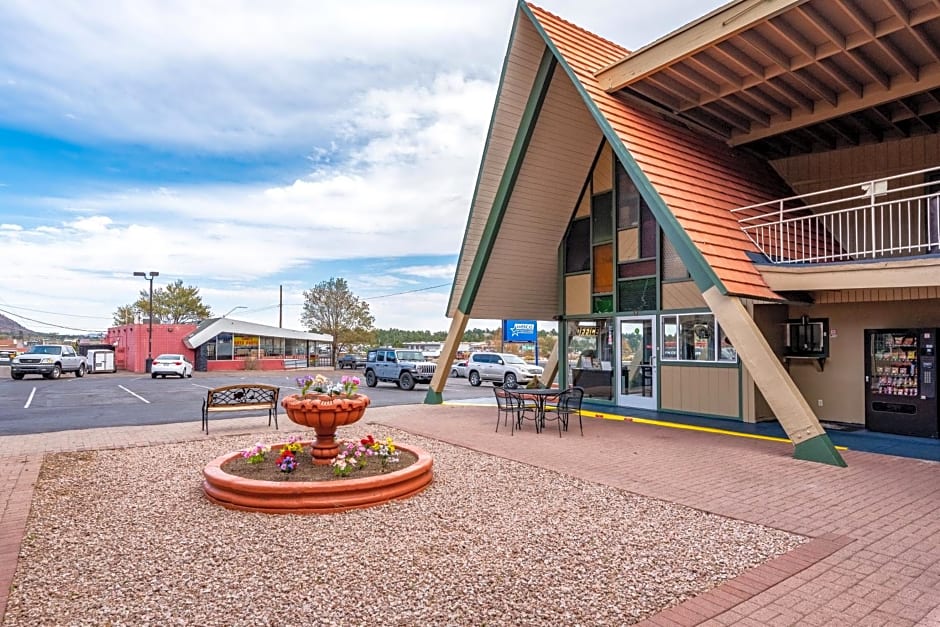 Americas Best Value Inn and Suites Flagstaff