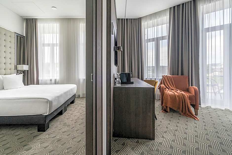 Photo 1 of 8 of Suite, Balcony