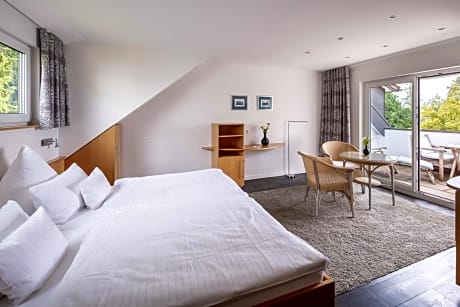 Double Room with Lake View