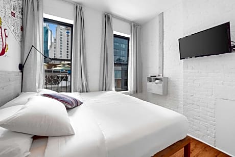 King Room - Non-Smoking