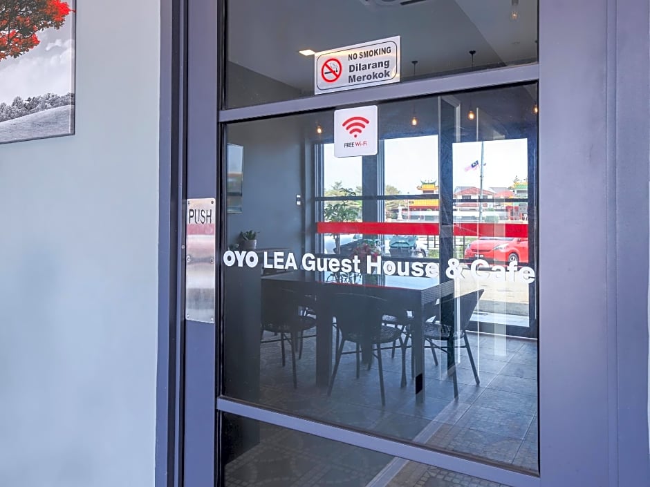 SUPER OYO 1145 Lea Guest House & Cafe
