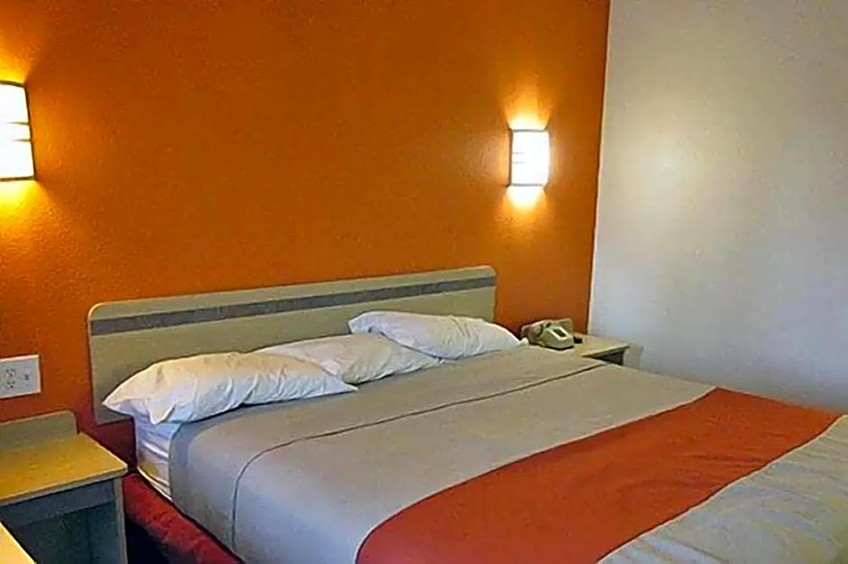 Motel 6 Albuquerque Northeast