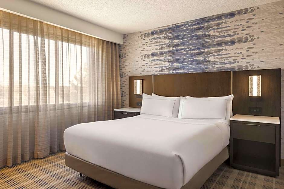 Embassy Suites By Hilton Hotel Kansas City-Overland Park