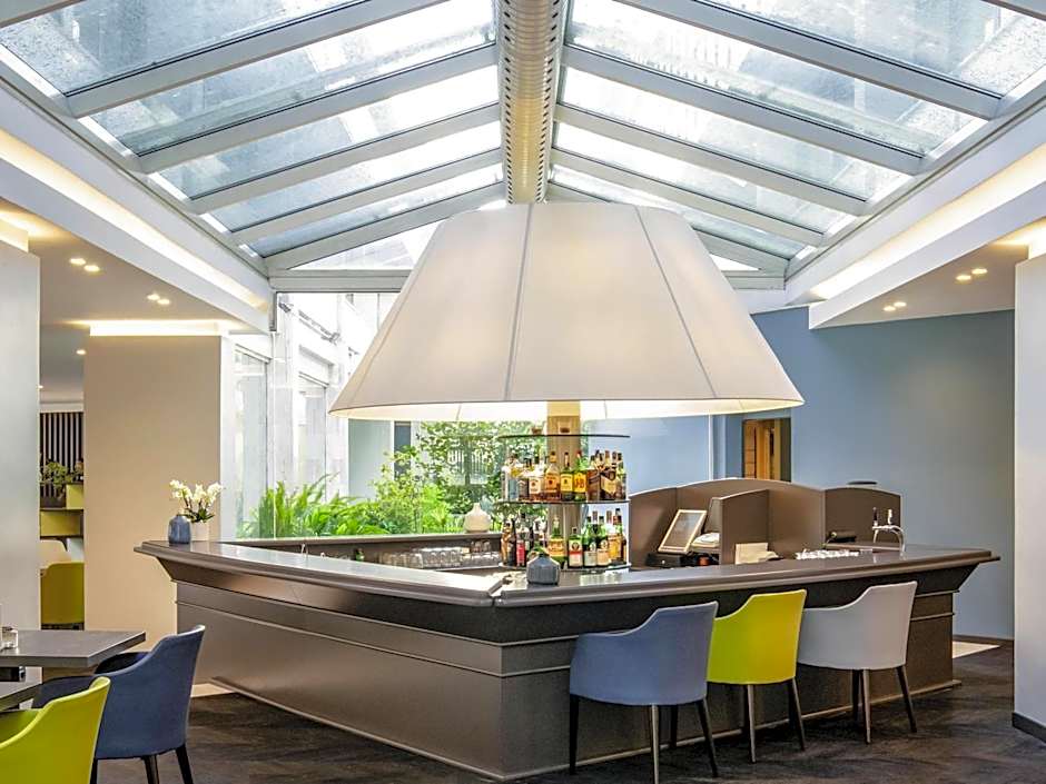 Mercure Roma West