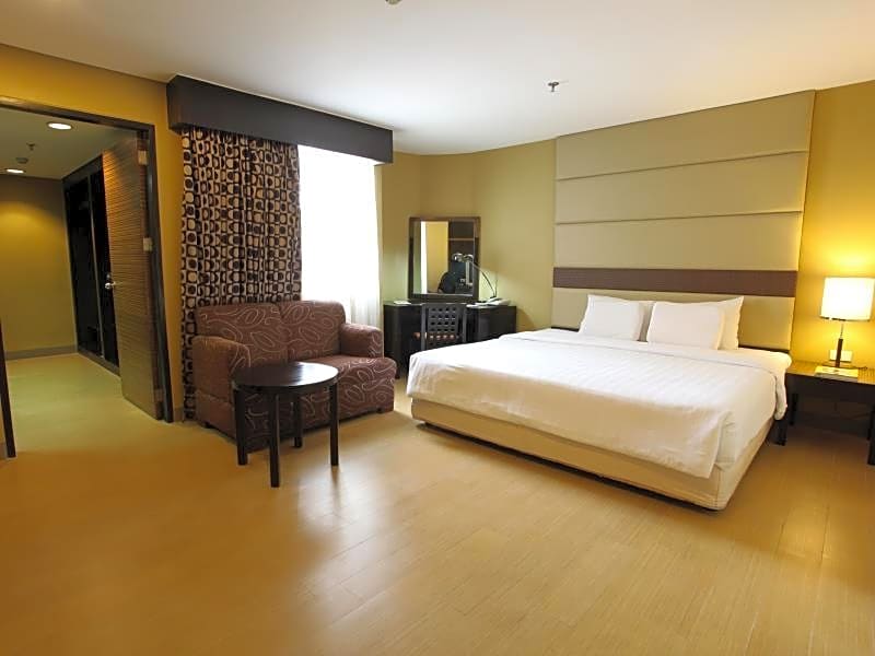 Summit Circle Cebu - Quarantine Hotel