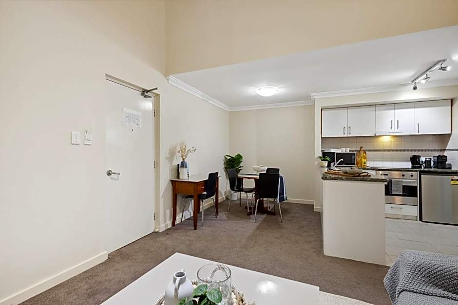 Luxurious City Apartment