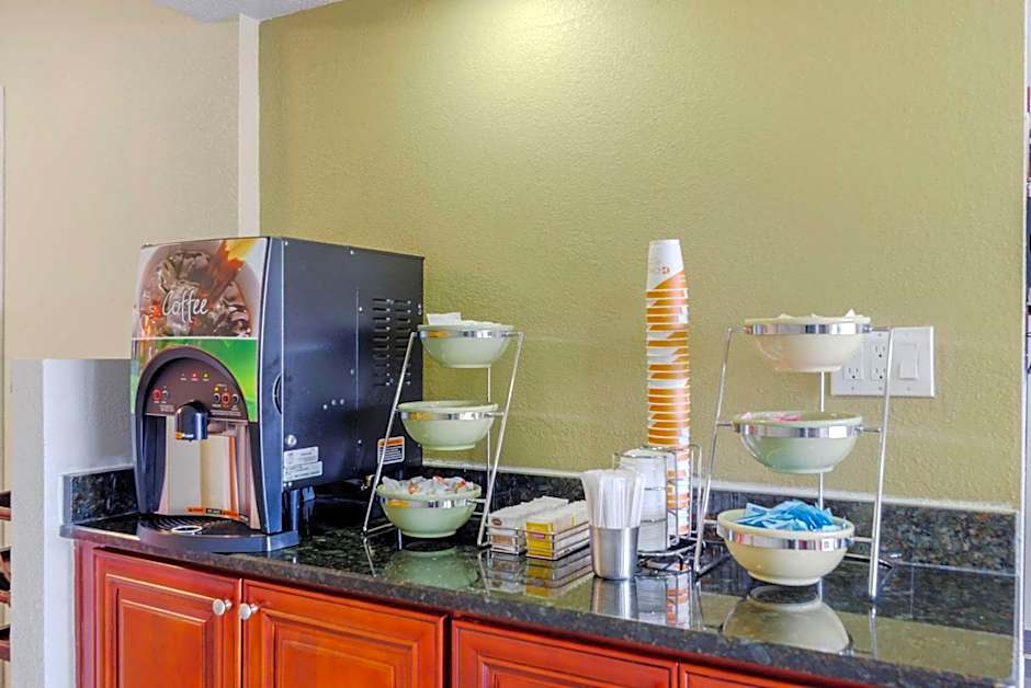 Quality Inn Acworth North