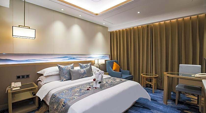 Golden Spring Hotel