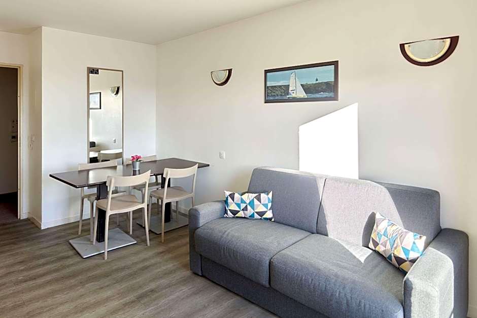 Comfort Aparthotel Versailles, St Cyr l'Ecole