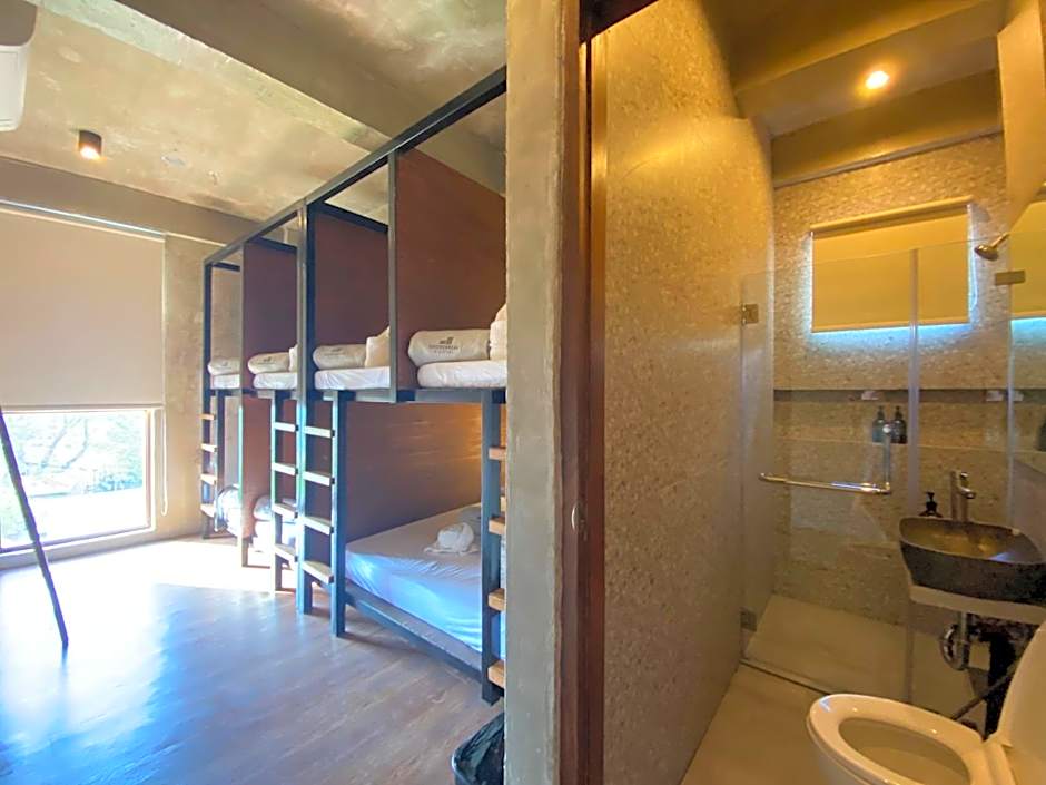 Shorebreak Hostel San Juan La Union