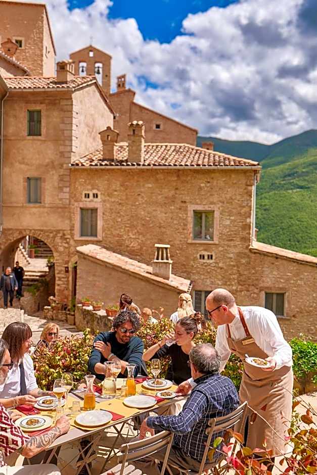 Castello Di Postignano Relais