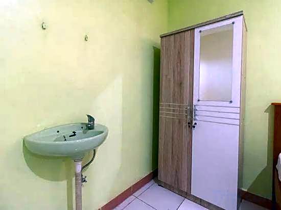 RedDoorz @ Frans Seda Kupang