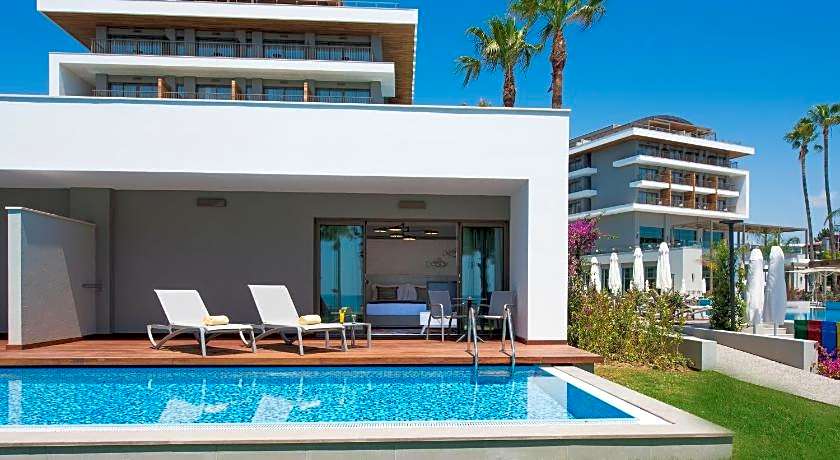 Acanthus Cennet Barut Collection - Ultra All Inclusive