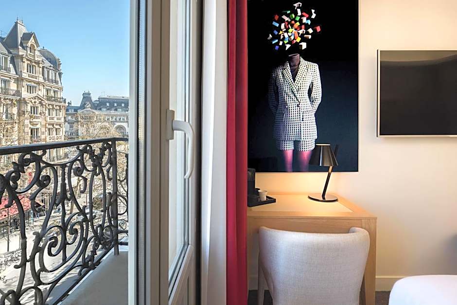 Hotel Camille Paris, Tapestry Collection by Hilton