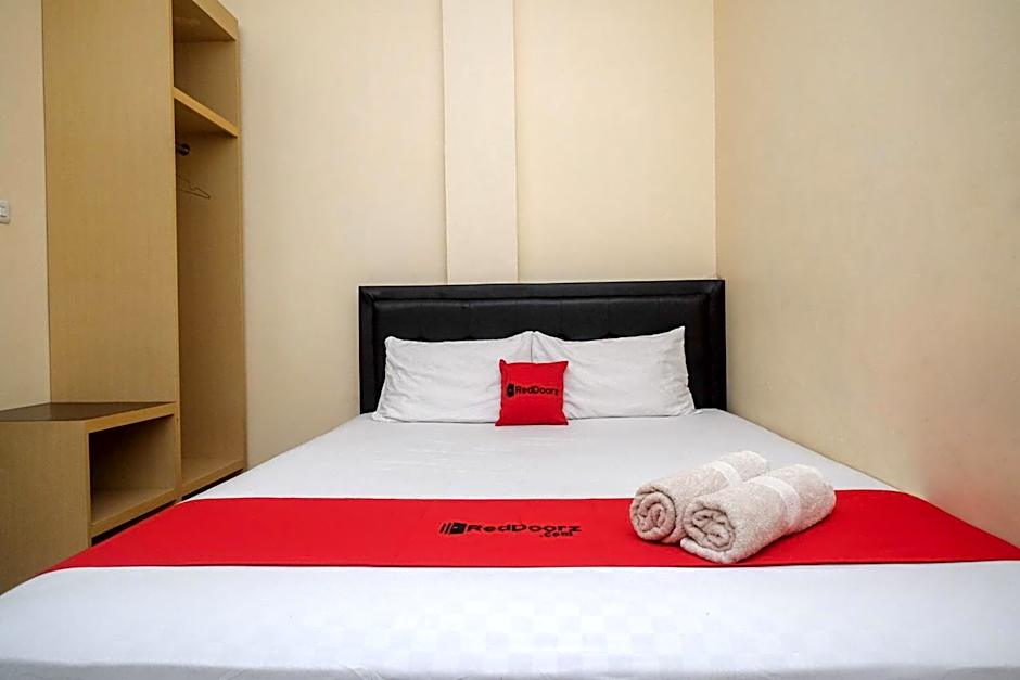 RedDoorz near Taman Pantai Alam Indah Tegal