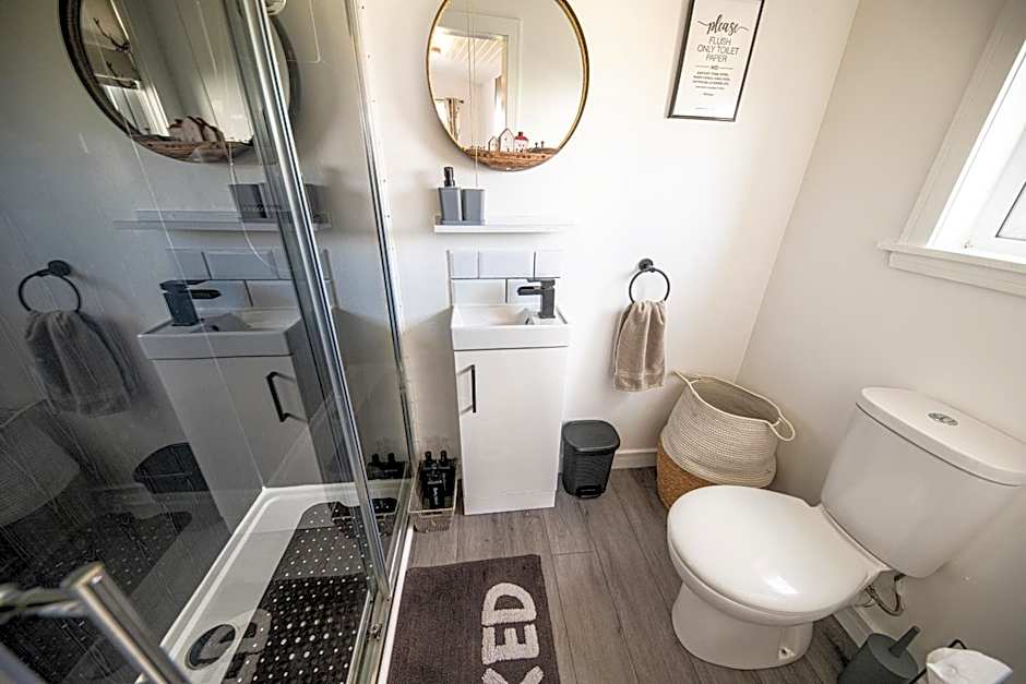 Hot Tub Haven Farr North 2