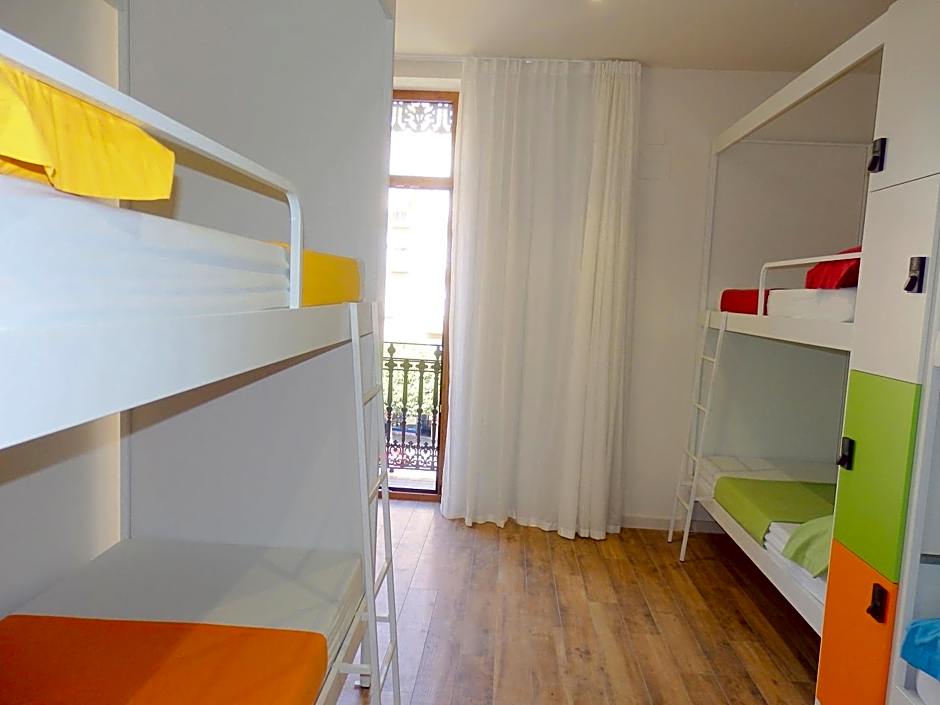 Urban Youth Hostel