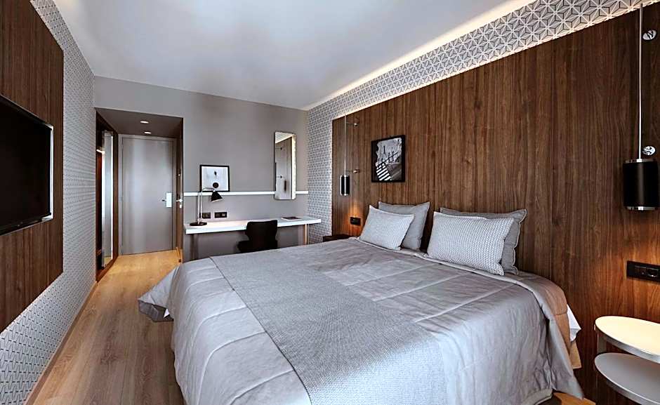 Zdjęcie 1 z 27 — Junior Suite