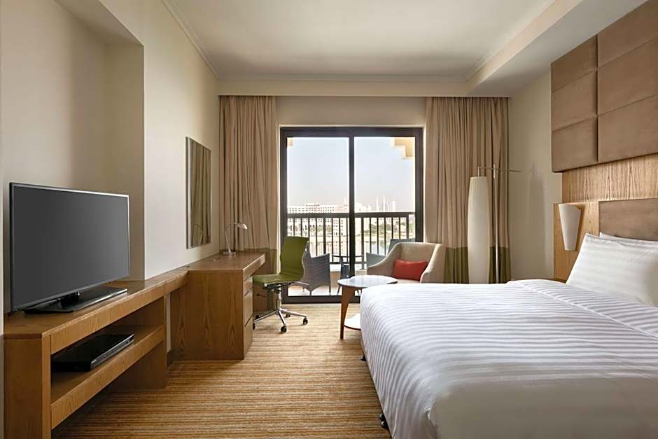 Traders Hotel, Abu Dhabi