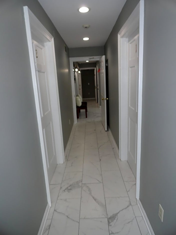 The Bond 1786 Inn