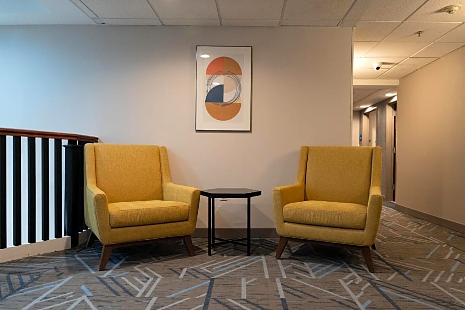 Holiday Inn Express Hotel & Suites West Chester By IHG