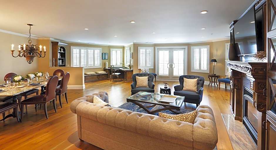 Madison Beach Hotel Curio Collection by Hilton