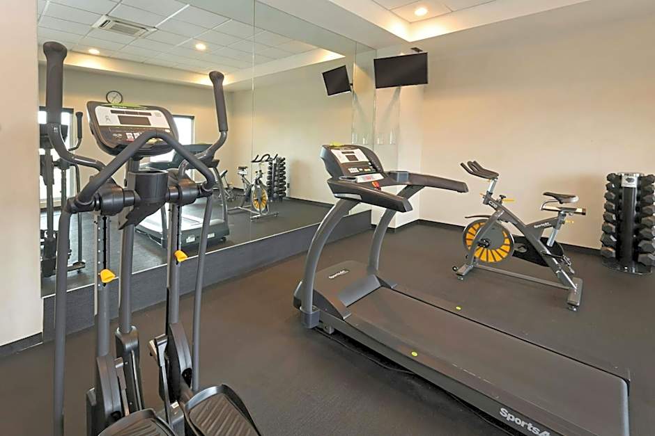 City Express Plus by Marriott Ciudad de México Mundo E