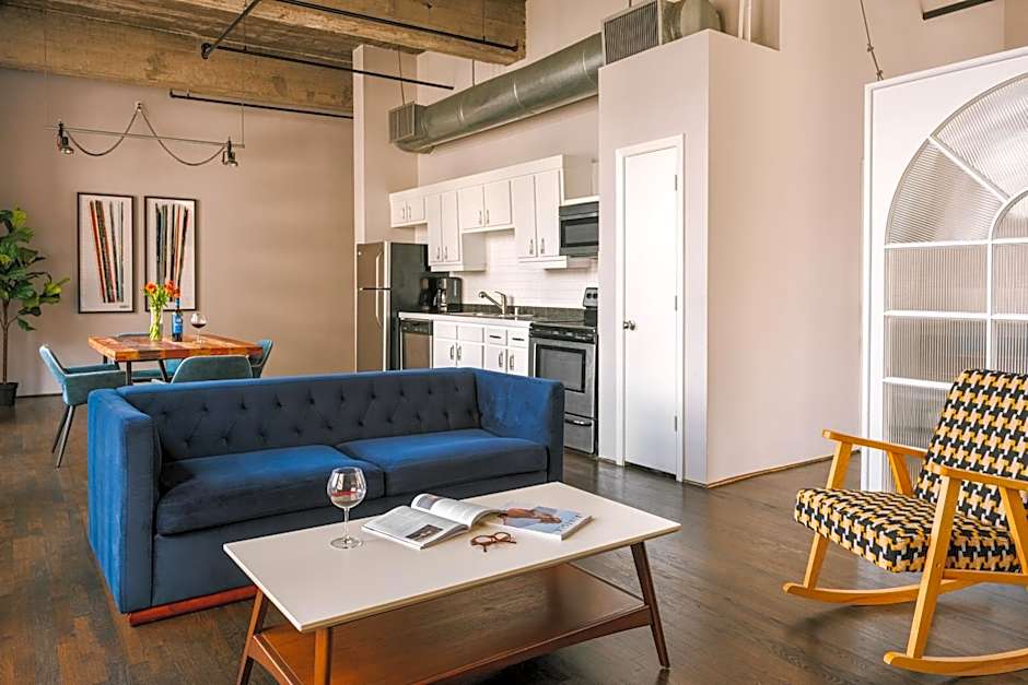 Reside Houston Downtown, a Wyndham Residence
